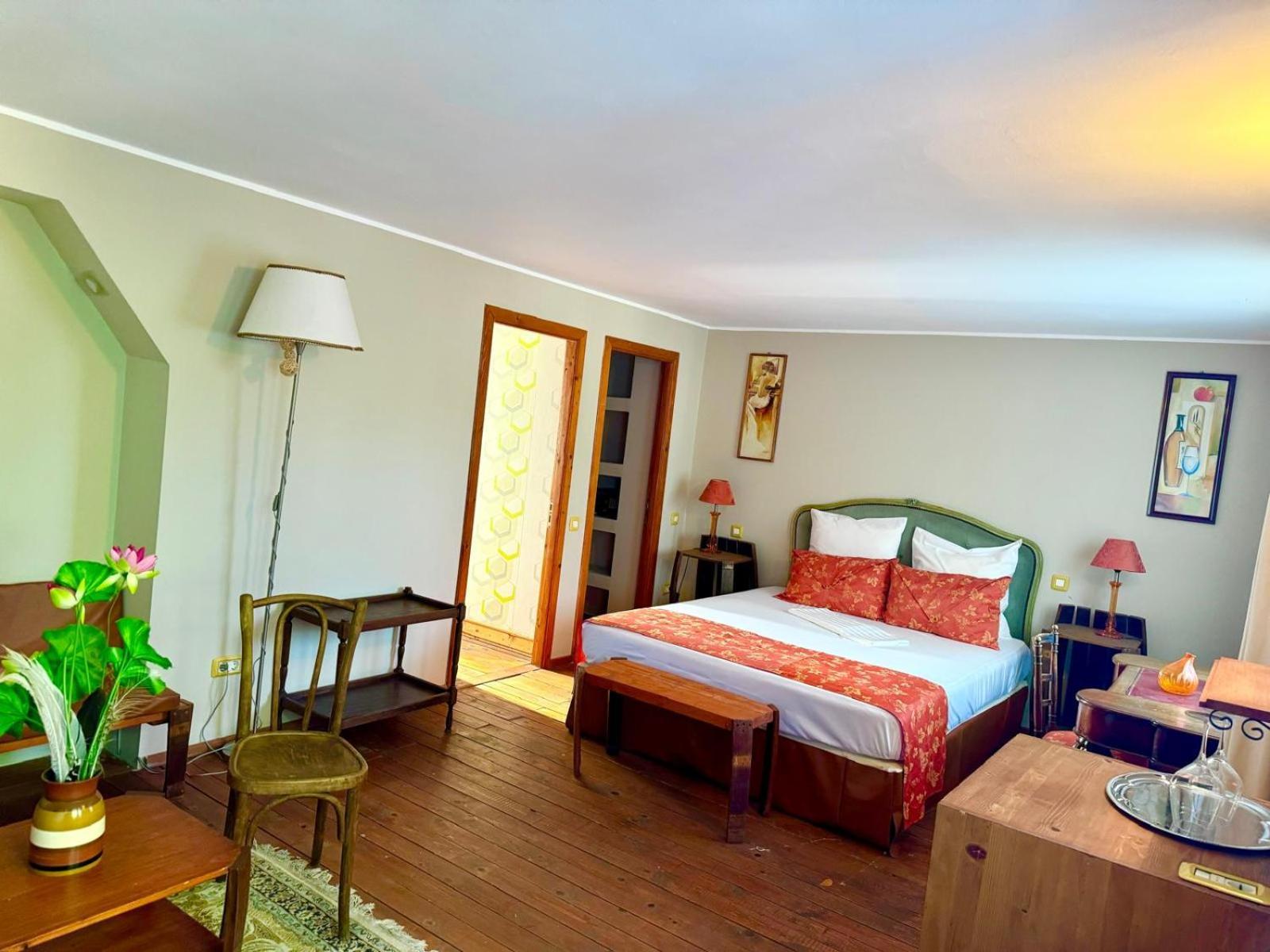 Domeniile Clos Des Colombes Douăzeci şi Trei August エクステリア 写真