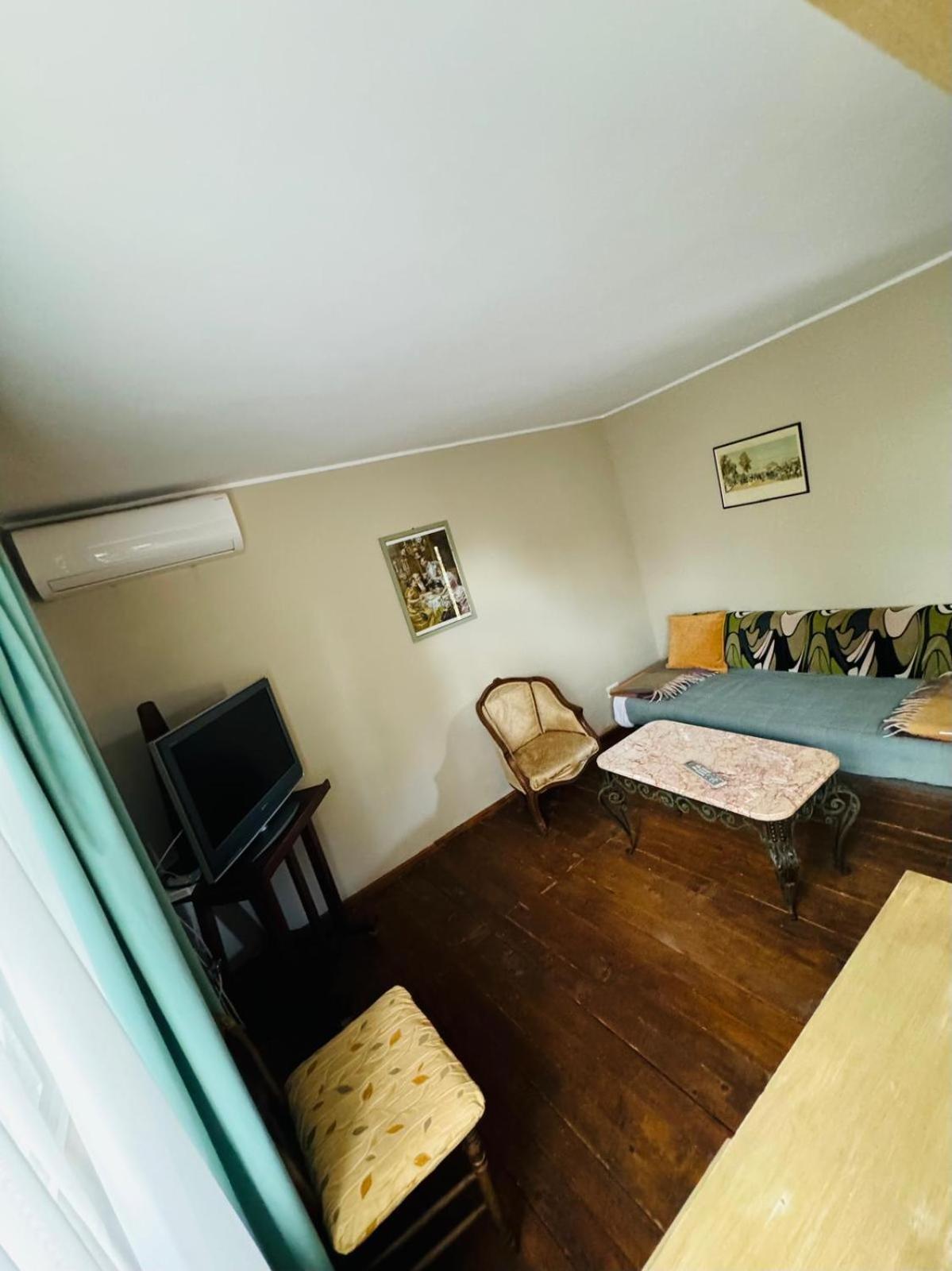 Domeniile Clos Des Colombes Douăzeci şi Trei August エクステリア 写真